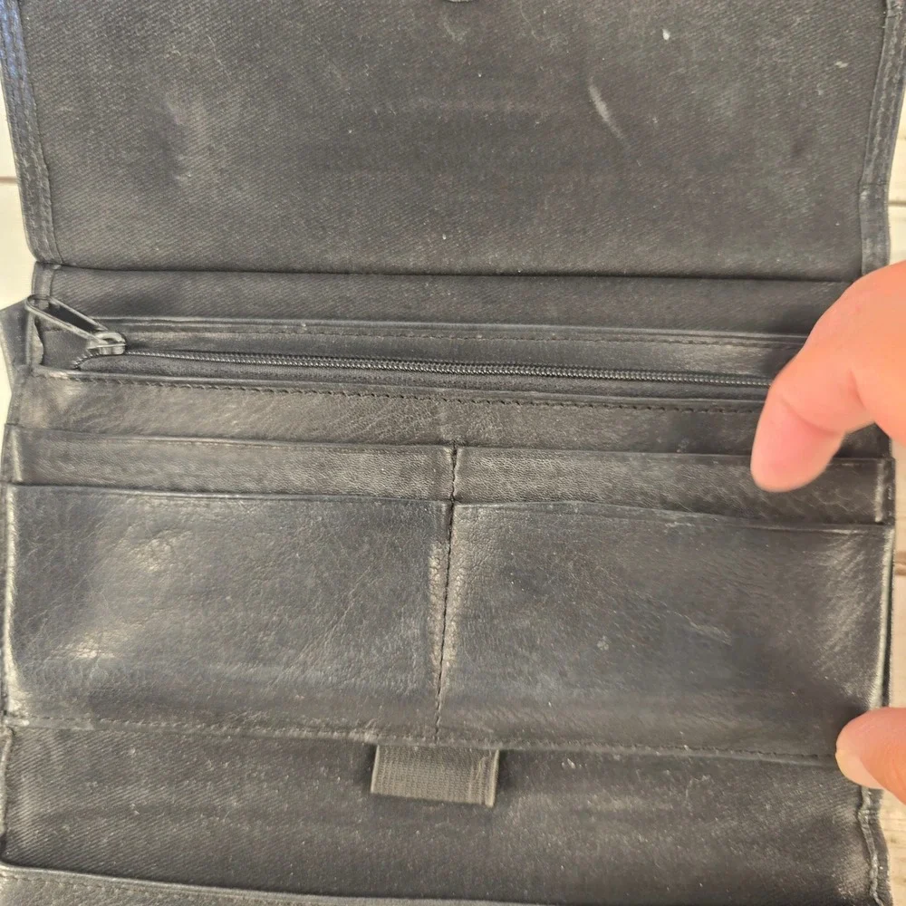 Fossil black leather
